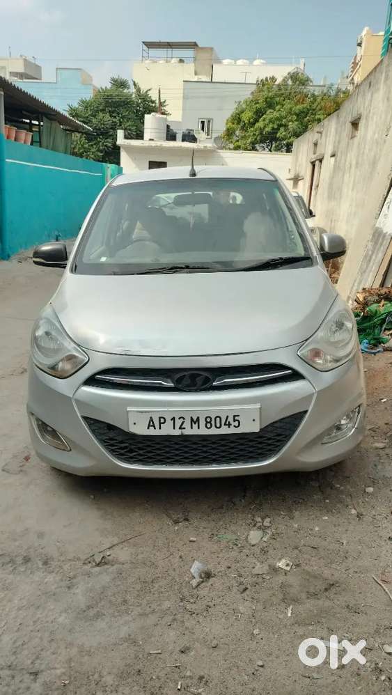 Hyundai I10 Sportz 2012