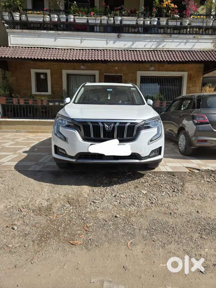 Xuv 700 White Automatic Top Model 7 Seater Luxuary Chandigarh Paid No