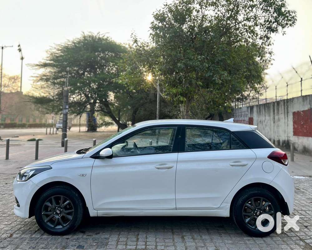 Hyundai I20 Magna 1.2 Mt, 2015, Petrol