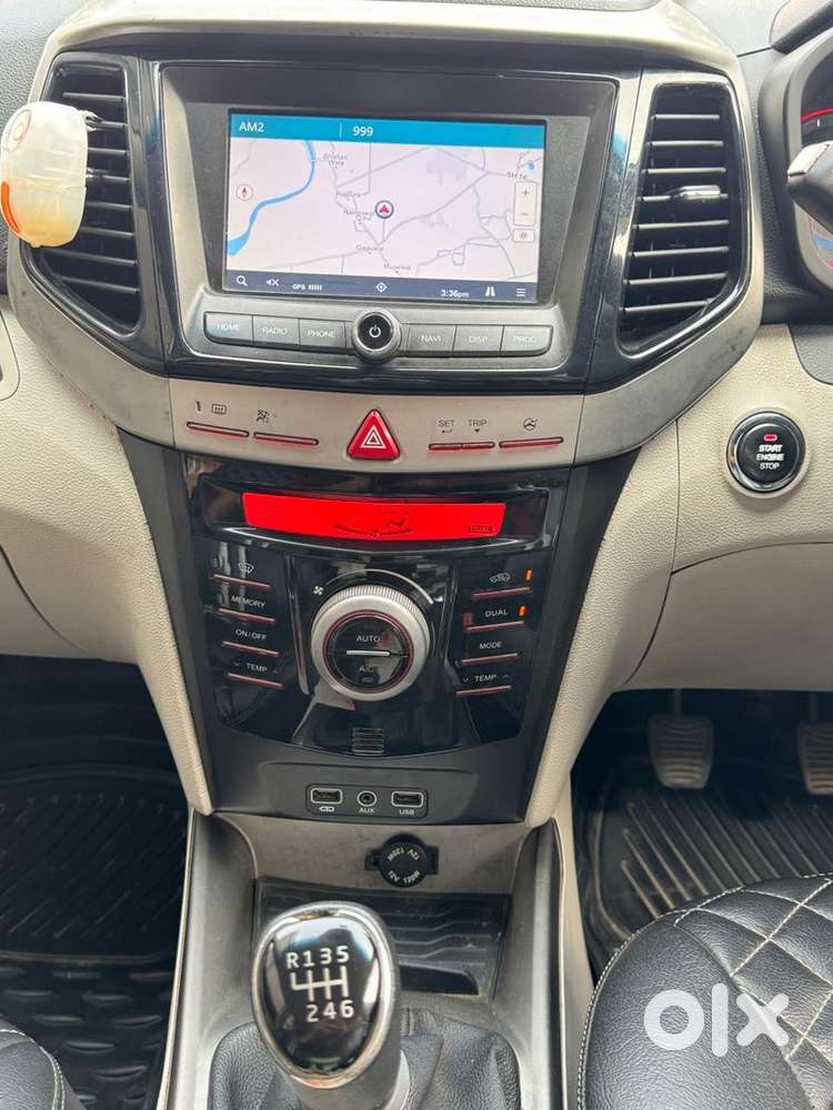 Mahindra Xuv300 Top End Variant W8 Diesel 2019 All Tyre New Push Start