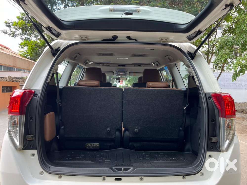 Toyota Innova Crysta 2.8z Automatic, 2018