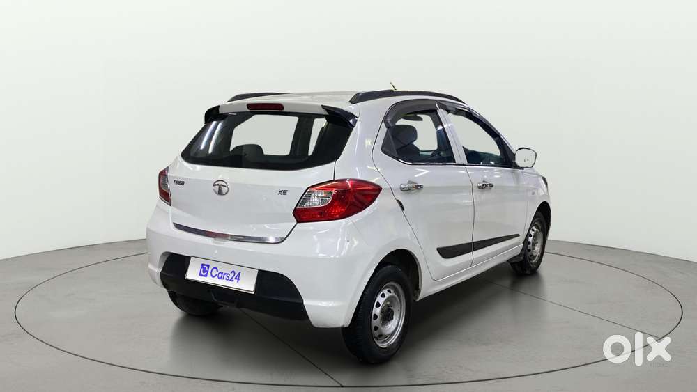 Tata Tiago Xe, 2017, Petrol
