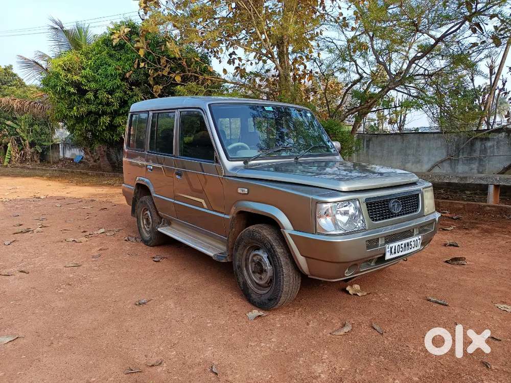 Tata Sumo Gold Ex Cr4 2013  Single Owner (corporate)