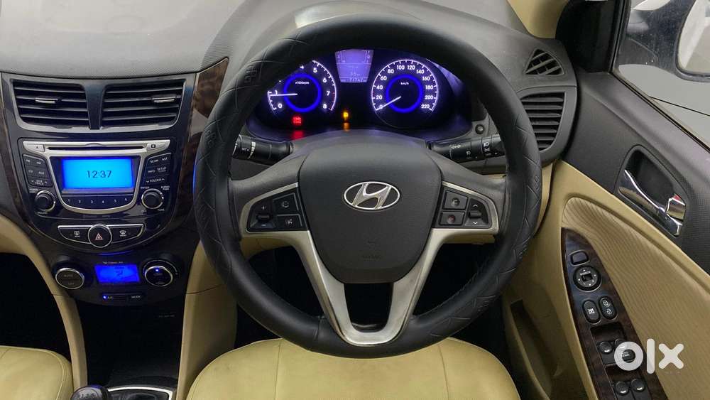 Hyundai Verna Fluidic 1.6 Vtvt Sx, 2013, Petrol