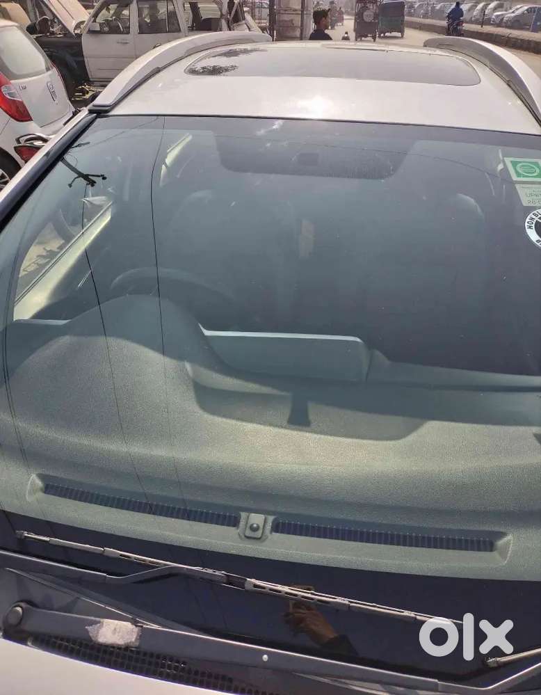 Top Model Push Button Start Sunroof