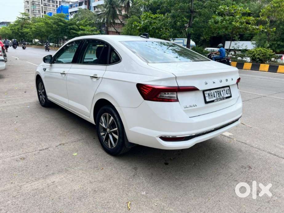 Skoda Slavia 1.0 Tsi Style At, 2023, Petrol