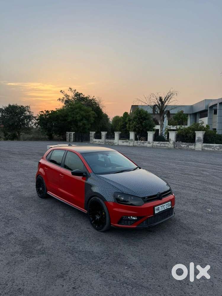 Volkswagen Car 2021 Waiting