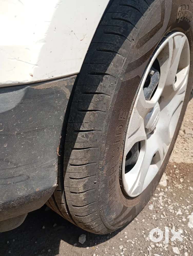 Ford Ecosport 2016 Petrol 63000 Km Driven New Tyre