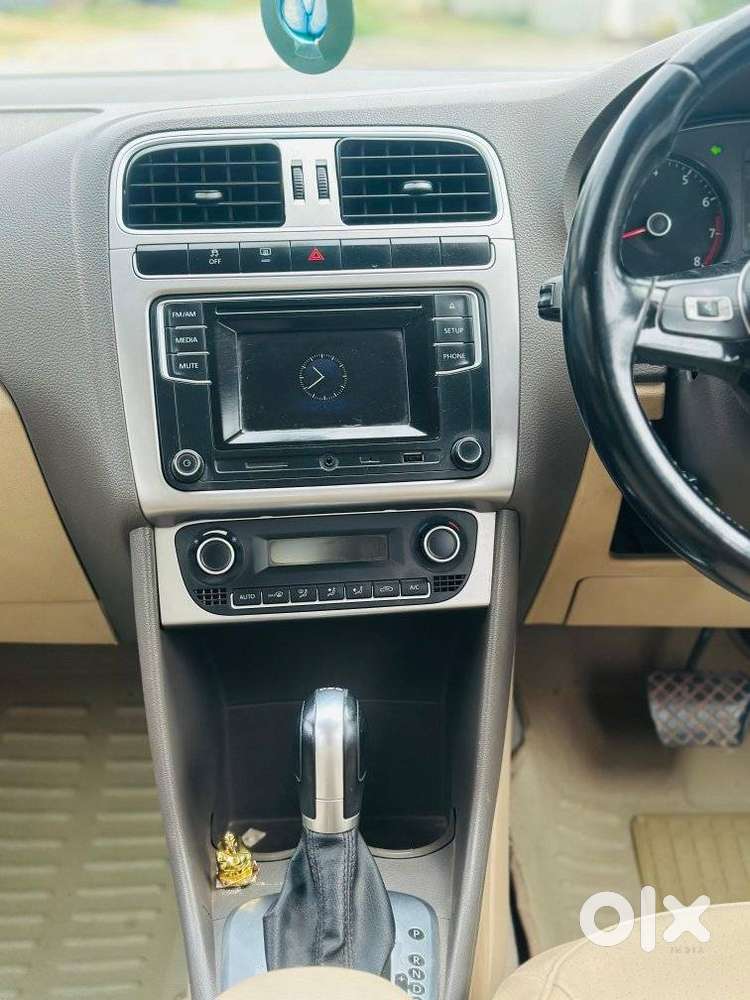 Volkswagen Vento 1.2 Tsi Highline At, 2017, Petrol