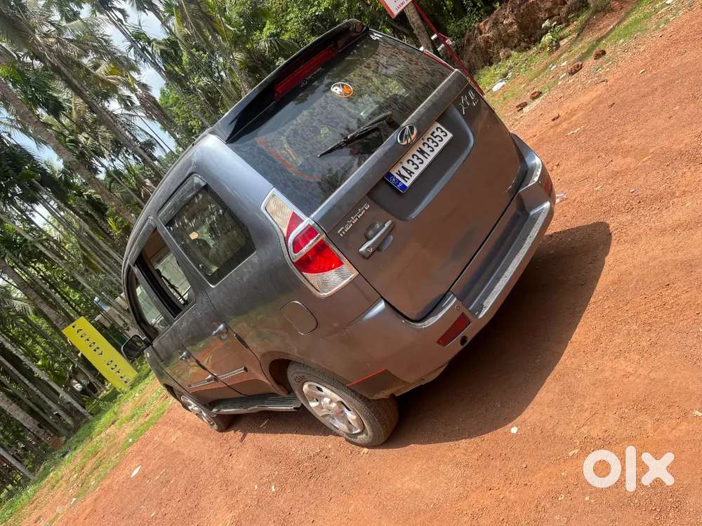 Mahindra Xylo 2013
