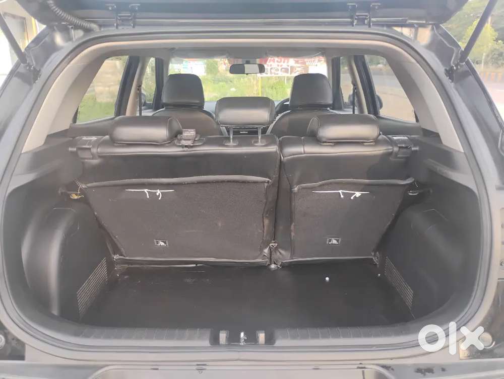 Hyundai Venue Petrol 2024