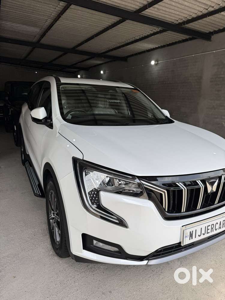 Mahindra Xuv700 2.2 Ax 7 Diesel Mt Luxury Pack Str, 2023, Diesel