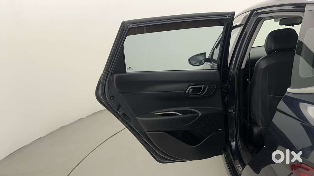 Hyundai New I20 1.2 Asta (o) Mt, 2023, Cng & Hybrids