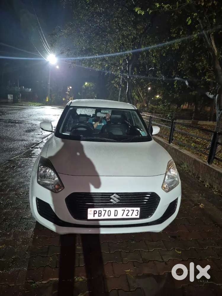Maruti Suzuki Swift 2018 Petrol Vxi Amt 42000 Km Driven