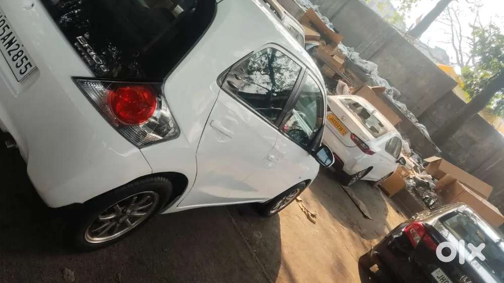 Honda Brio 2012 Petrol Well Maintained