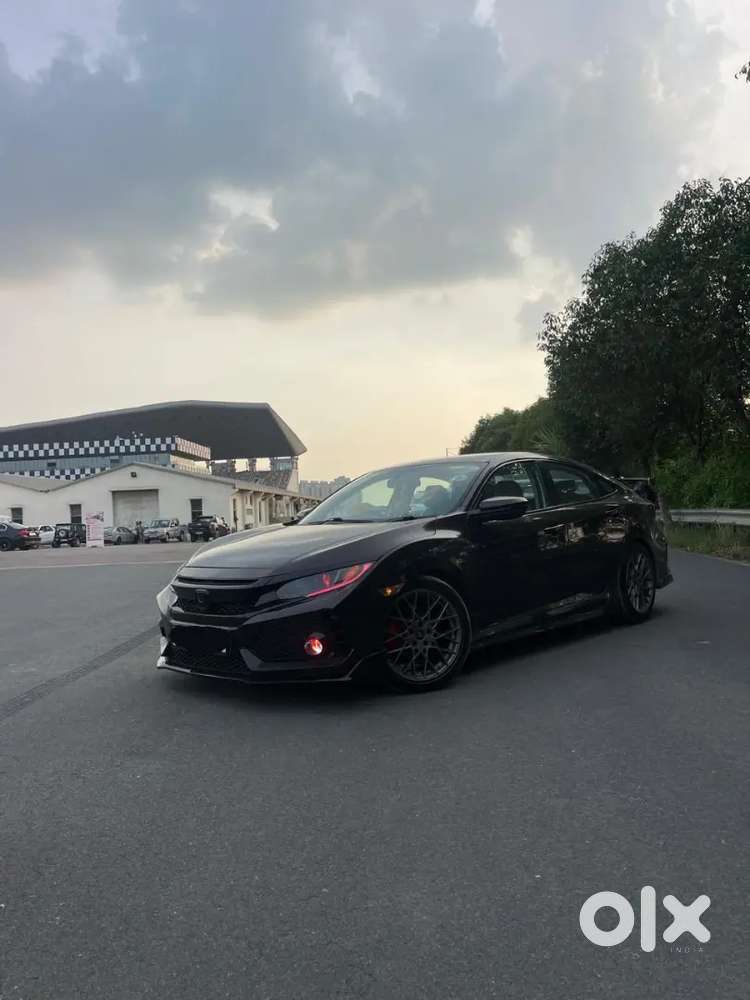 Tastefully Customized Honda Civic