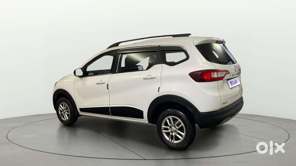 Renault Triber Rxt, 2023, Petrol