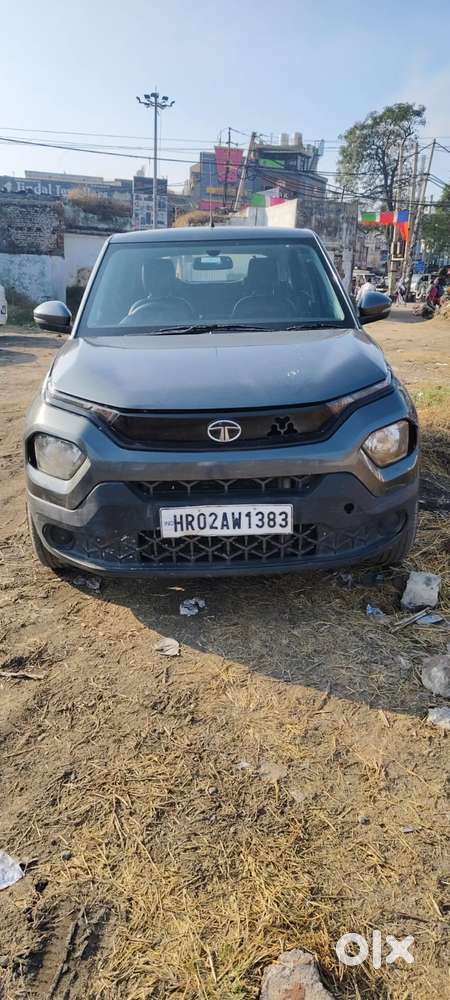 Tata Punch, 2022, Petrol