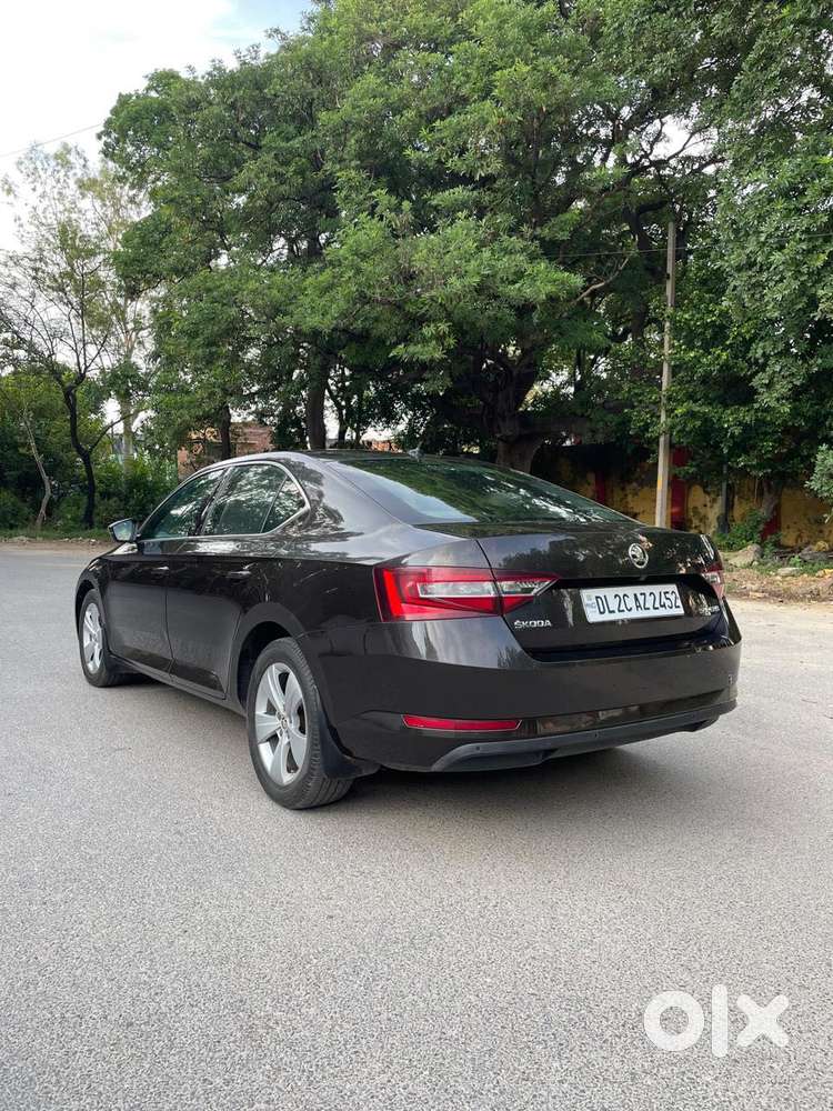 Skoda Superb Style 1.8, 2022, Petrol