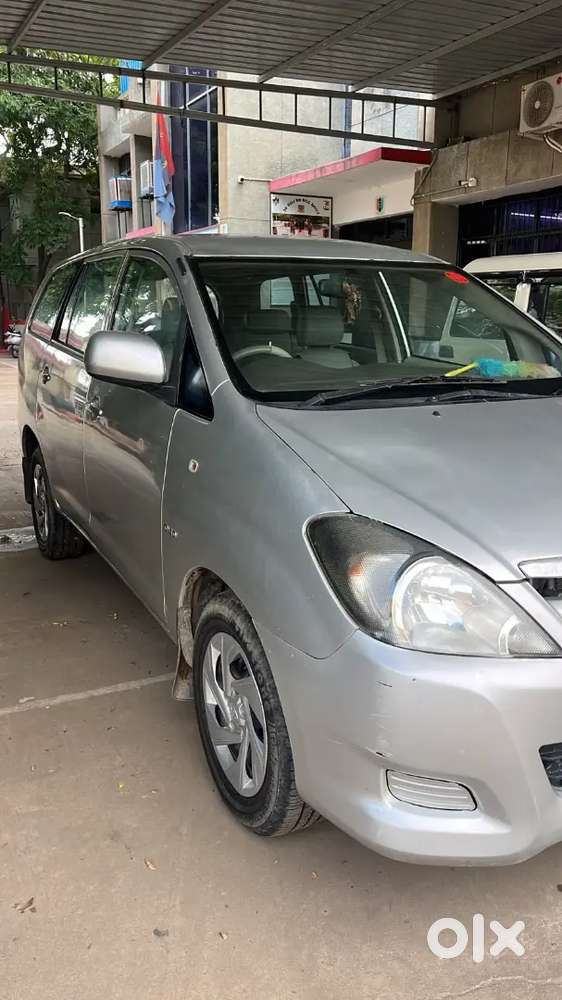 Toyota Innova Hycross 2005 Variant 7s