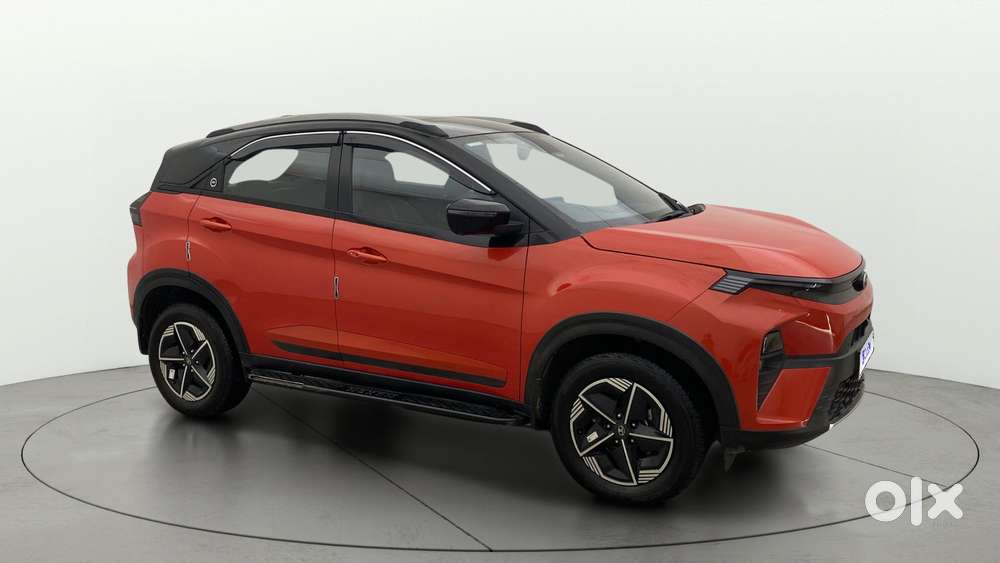 Tata Nexon Fearless S Purple 1.2 Revotron Petrol 6mt Dual Tone, 2024..