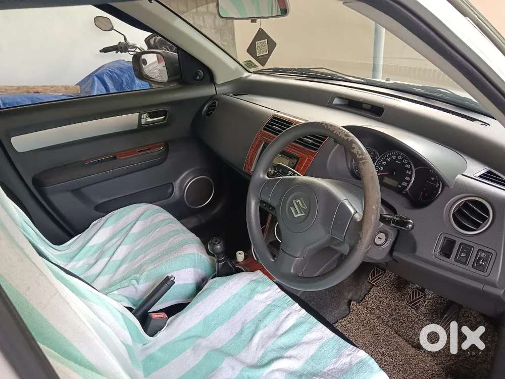 Maruti Suzuki Swift 2010