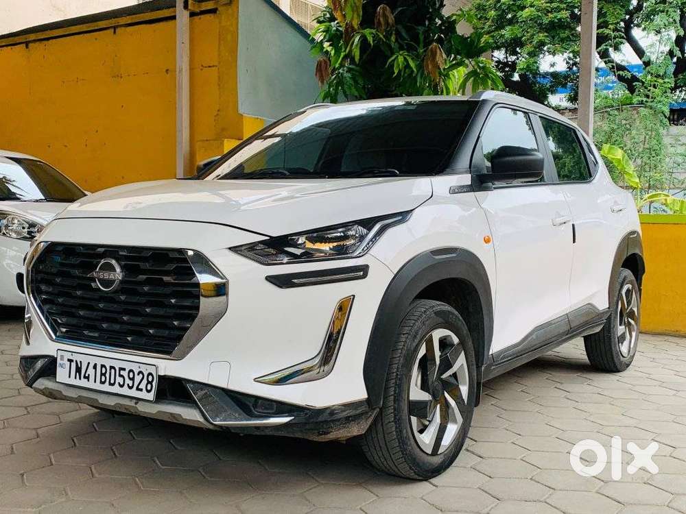 Nissan Magnite Kuro Edition Petrol Amt, 2024, Petrol