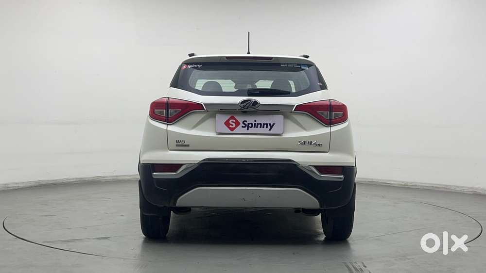 Mahindra Xuv300 W8 (o) 1.5 Diesel Amt, 2022, Diesel