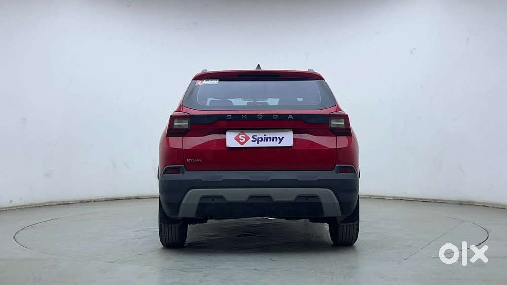 Skoda Kylaq Signature, 2025, Petrol