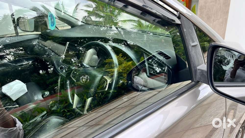 Toyota Innova Crysta 2022 Diesel Manual