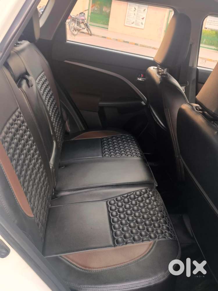 Maruti Suzuki Brezza 1.5 Zxi At Smart Hybrid, 2022, Petrol