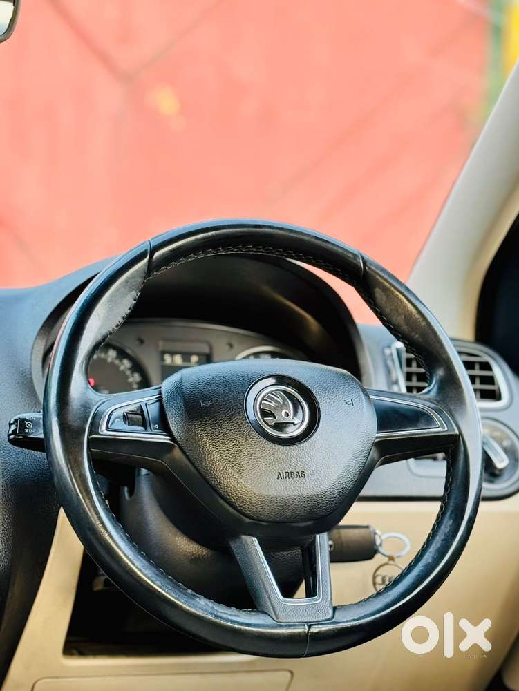 Skoda Rapid [2016-2020] 1.5 Style Plus Tdi At, 2019, Diesel