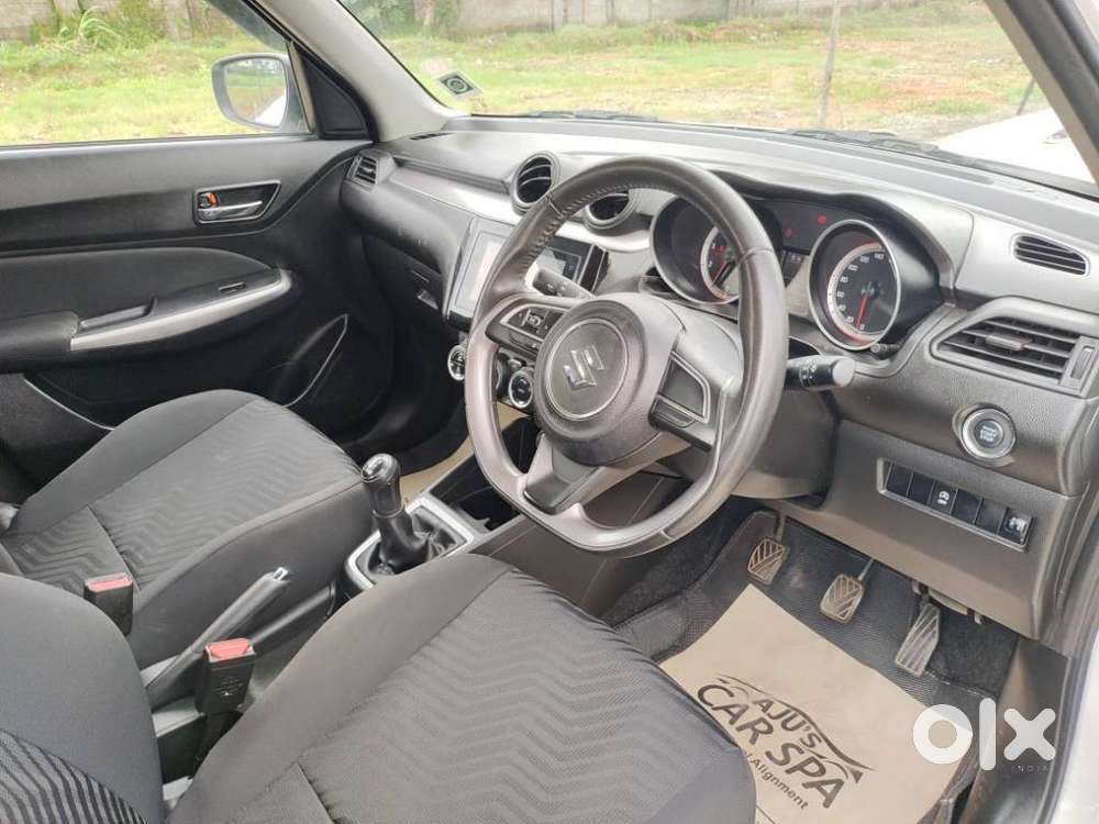 Maruti Suzuki Swift Vvt Zxi, 2022, Petrol