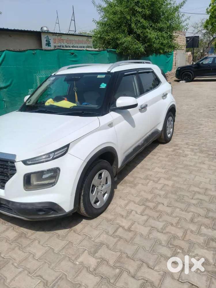 Hyundai Venue 2019 Diesel 134000 Km Driven