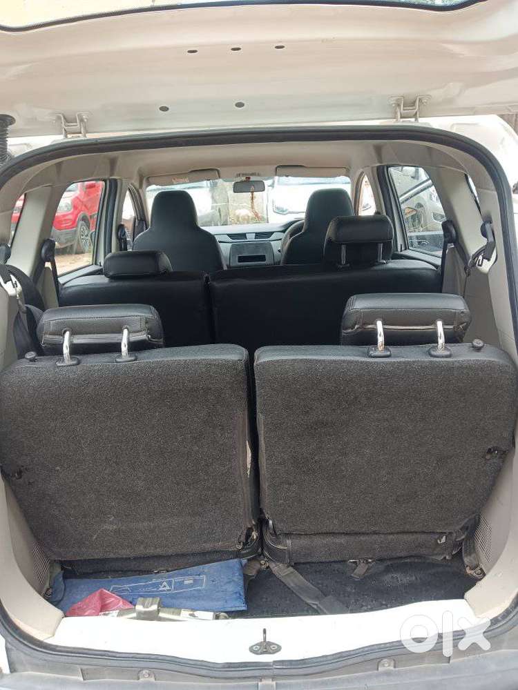 Renault Triber 1.0 Rxe, 2023, Petrol