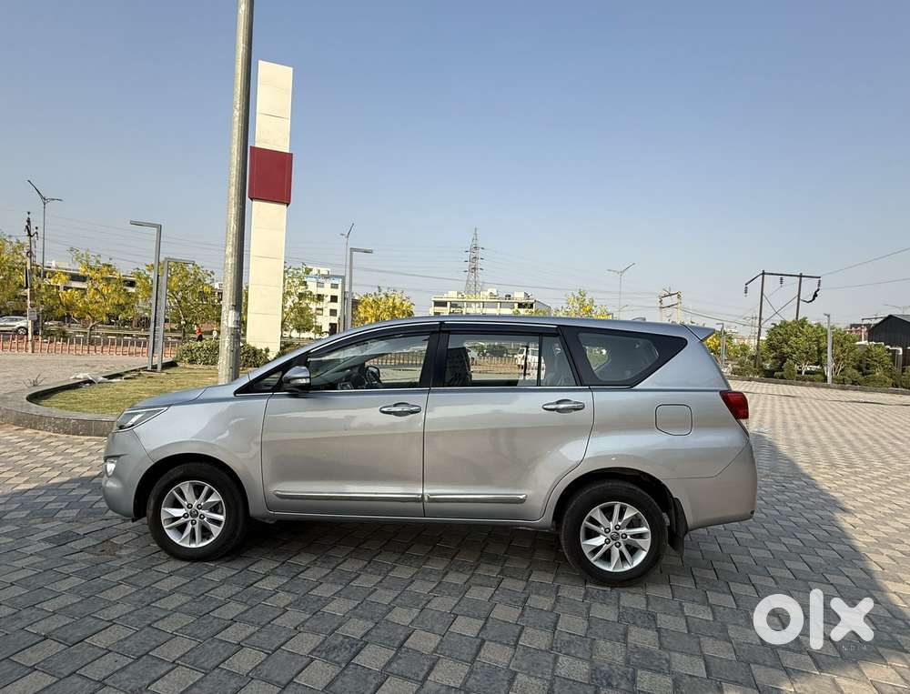Toyota Innova Crysta 2.4 V, 2017, Diesel