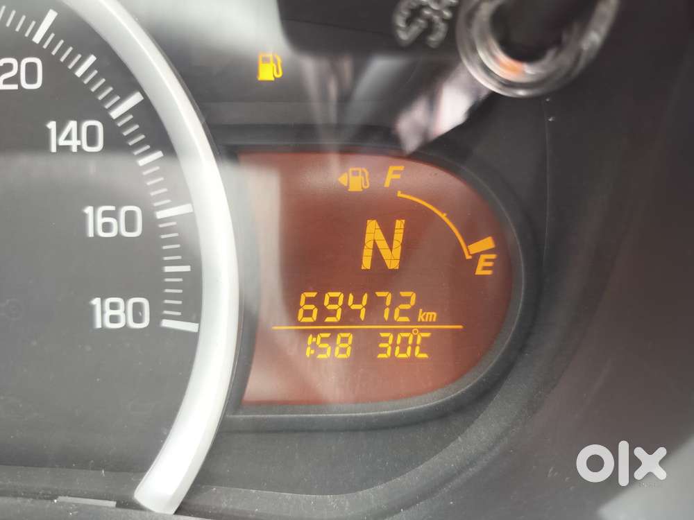 Maruti Suzuki Celerio Zxi Optional Amt Bsiv, 2016, Petrol
