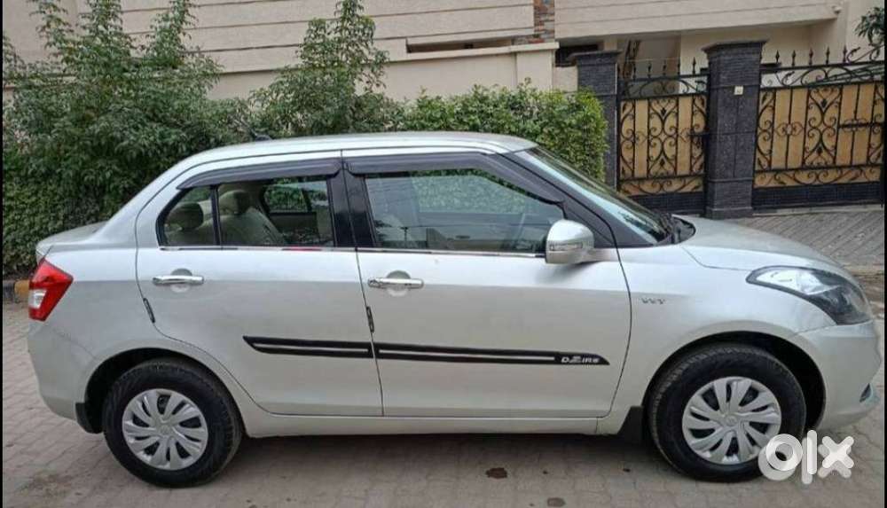 Maruti Suzuki Swift Dzire Vxi(o) Mt, 2016, Petrol