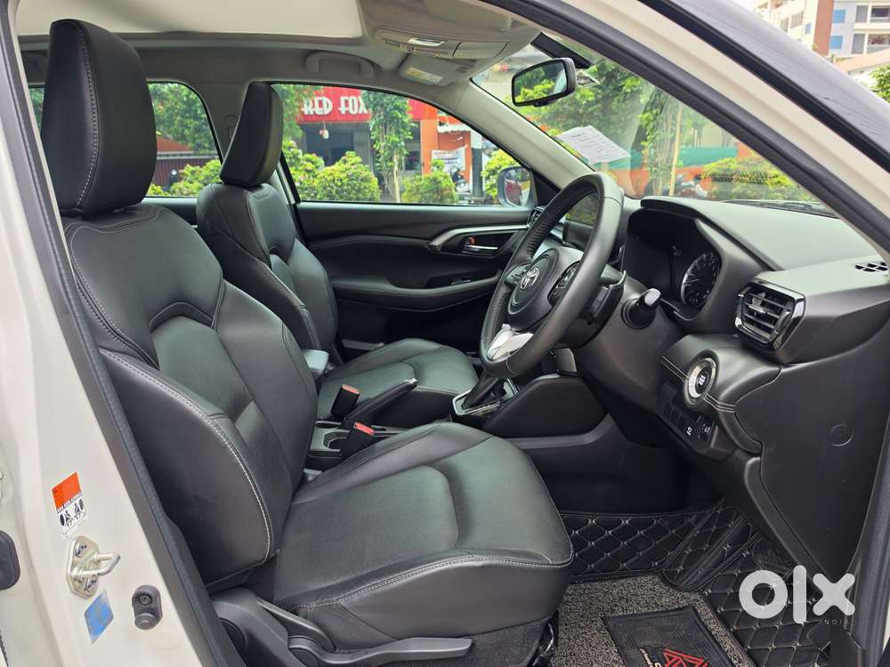 Toyota Urban Cruiser Hyryder 1.5 V Neo Drive At, 2022, Petrol