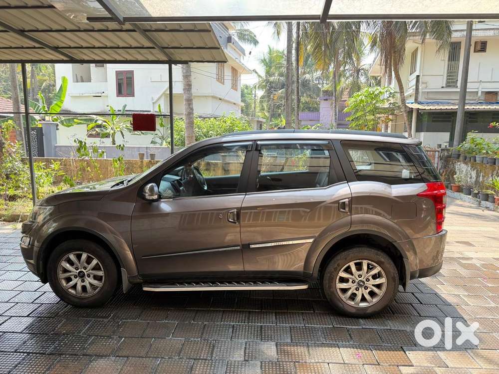 Mahindra Xuv500 2017 Diesel 27000 Km Driven