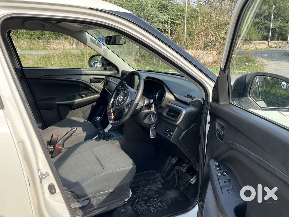 Maruti Suzuki Brezza 1.5 Vxi Smart Hybrid, 2023, Petrol