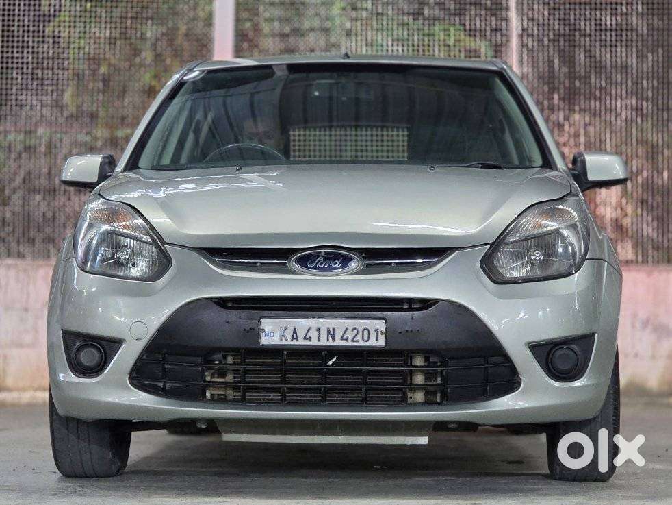 Ford Figo, 2010, Petrol