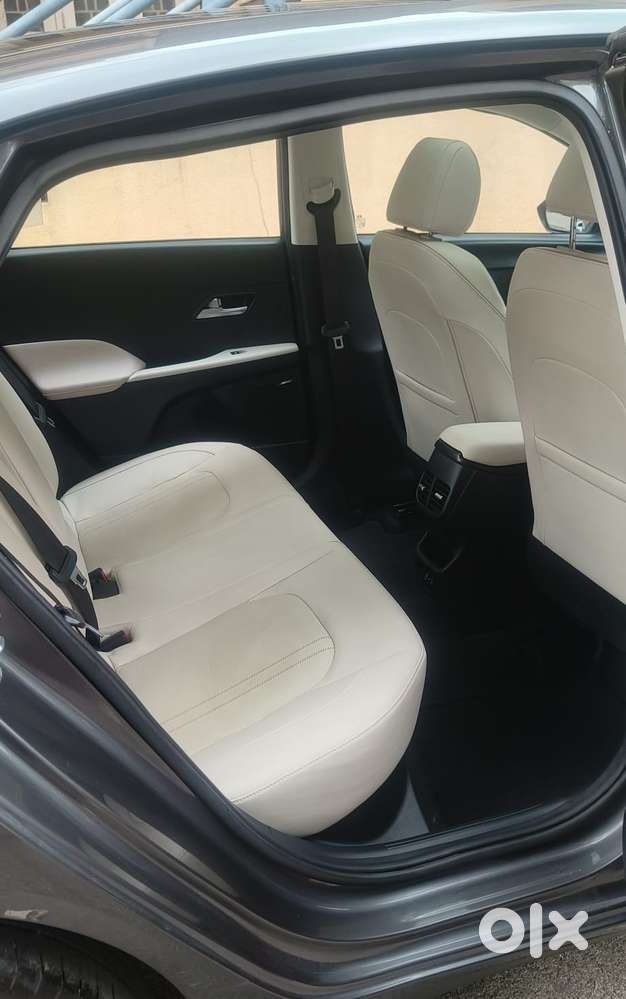 Hyundai Verna 1.5 Sx (o) Petrol Mt, 2023, Petrol