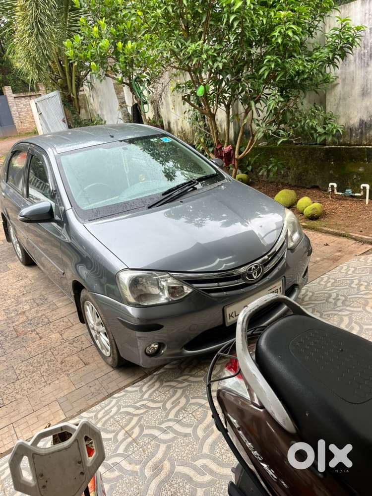 Toyota Etios 1.5 V 2014