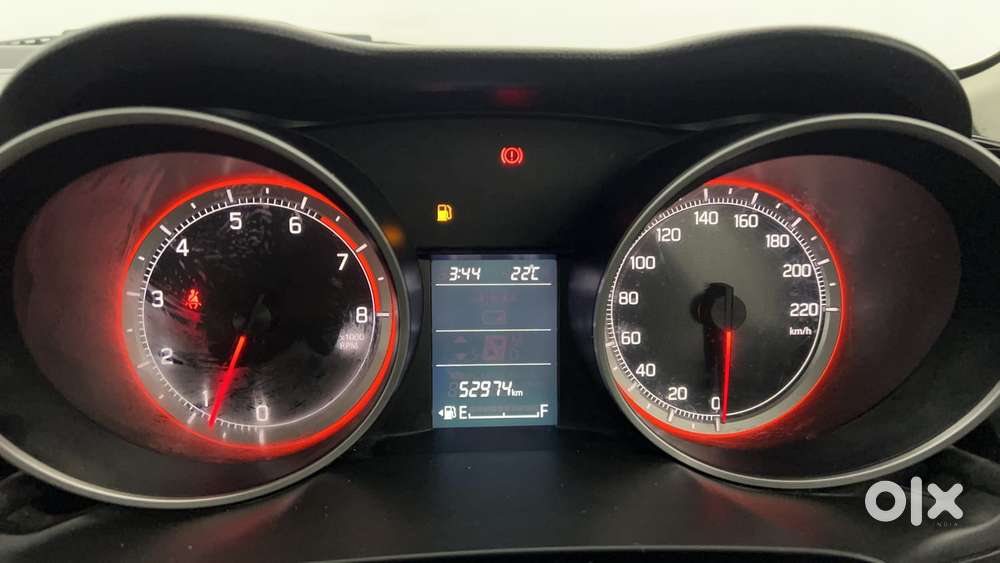 Maruti Suzuki Swift 1.3 Zxi, 2021, Petrol