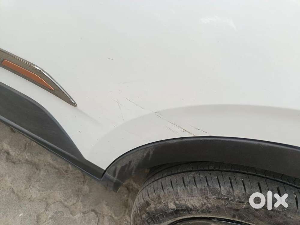 Hyundai Venue 2024 Petrol 10000 Km Driven