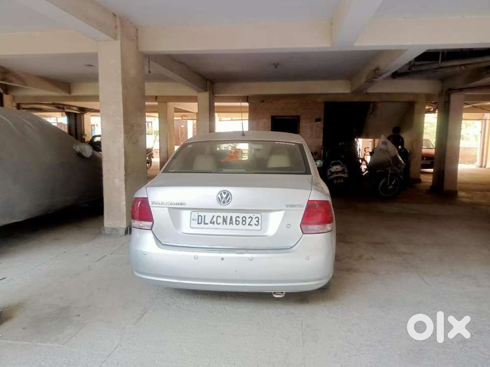Volkswagen Vento 1.6 Highline Petrol/cng On Paper
