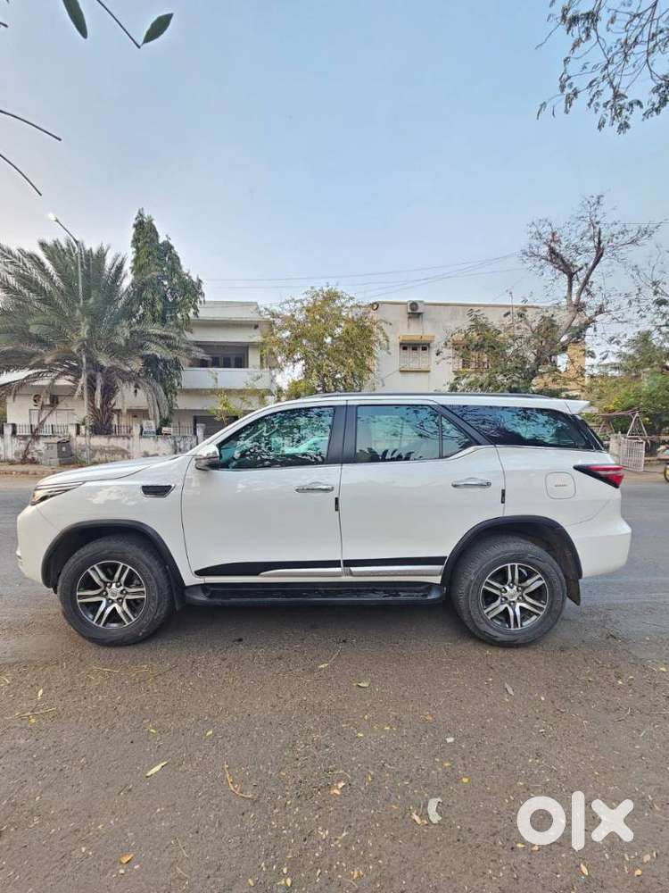 Toyota Fortuner 4x2 At 2.8 Diesel, 2023, Diesel