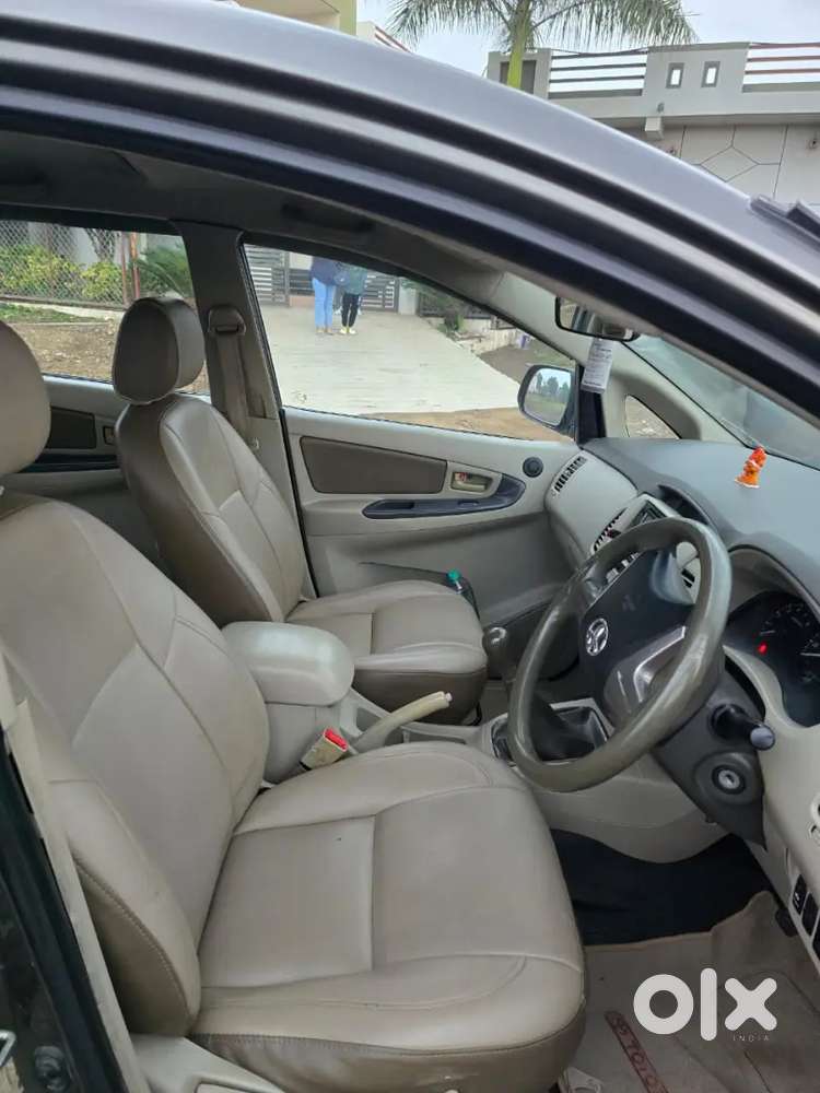 Innova 2013 Well Maintained