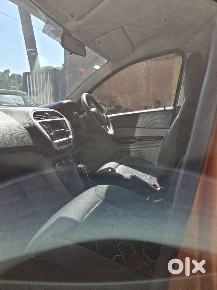 Tata Tiago 1.2 Revotron Xt, 2016, Petrol